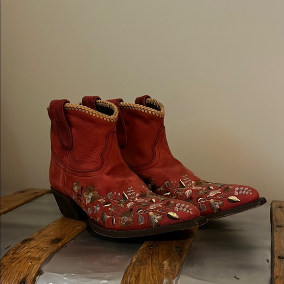 LIBERTY Black Red Embroidered Ankle Boots - Picture 1 of 5